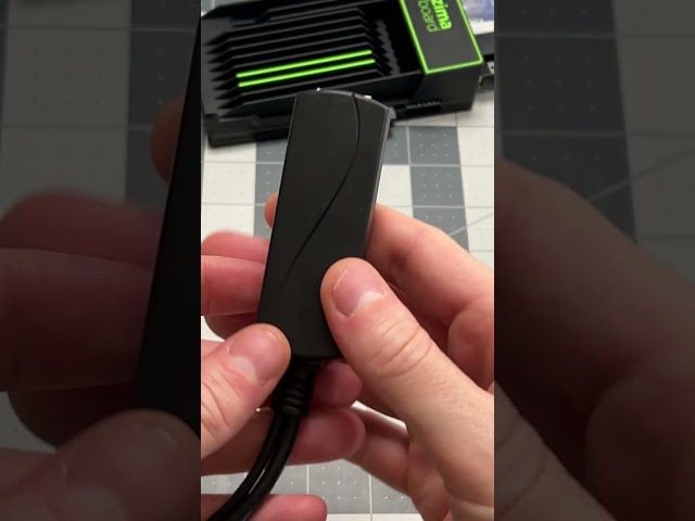 Vídeo relacionado con Inyector PoE Gigabit 2,5 de 30 W, compatible con IEEE 802.3af/at, adaptador compacto Power over Ethernet blanco de YuLinca, Plug and Play, diseño sin ventilador para montaje en pared con indicador LED