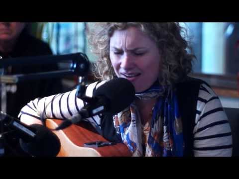 Suzannah Espie - 'When The Party's Over' (Live at 3RRR)