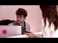 Daniel Radcliffe se hace pasar por recepcionista de una revista