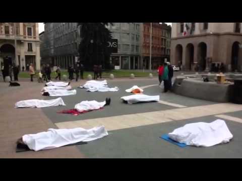 FlashMob a Varese contro i tagli alla scuola pubblica