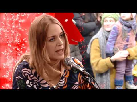 Frida Hyvönen - Alla vet att det är vackert i Paris (Live @ Musikhjälpen 2016)