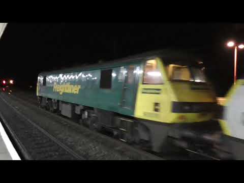 90016/90047 4s59 Crewe - Coatbridge liner, 3rd December 2019