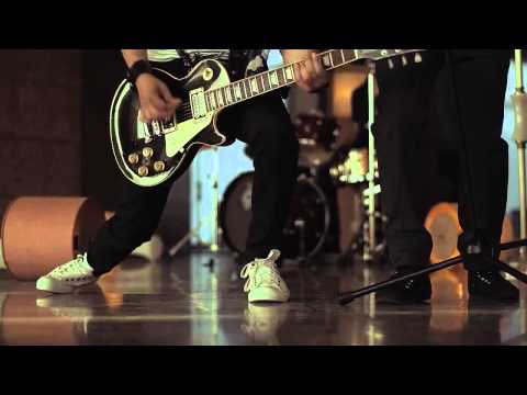 Regina & Tifa - Ptico mala - Official Video HD