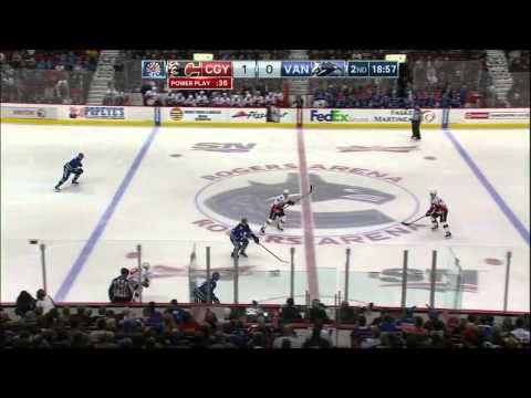 10.01.2015 Calgary Flames @ Vancouver Canucks