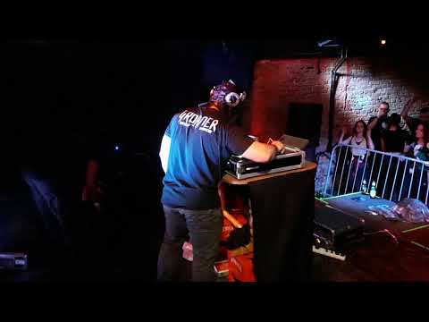 Groan-er @ The Cabin of Terror