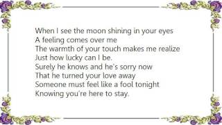Kenny Rogers - Someone Must Feel Like a Fool Tonight Lyrics