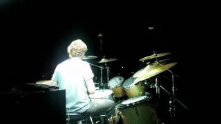 Phil Mer drum solo con POOH BACKSTAGE