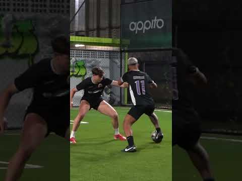 ALGUÉM SABE O NOME DELE??