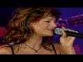 ANDREA BERG — Nah am Feuer