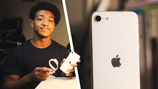 iPhone SE Review! (2020)
