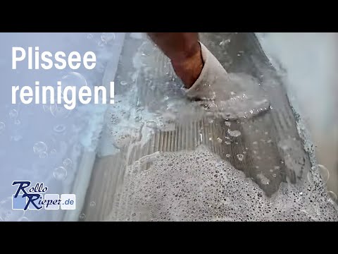 Plissee Reinigung in der Badewanne
