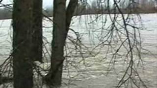 preview picture of video '1-8-09 Flooding Hwy 522 into Monroe'