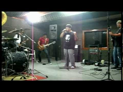 Fallen Resonance - Débil Metal (COVER Mamonas Assassinas)