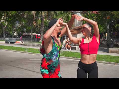 Adrián y Anita | Andy Montañez feat. Julio Voltio - En Mi Puertorro