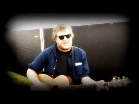 Bearded Punk presents: Wil Wagner playing 'Landlord' (@ Groezrock 2014)