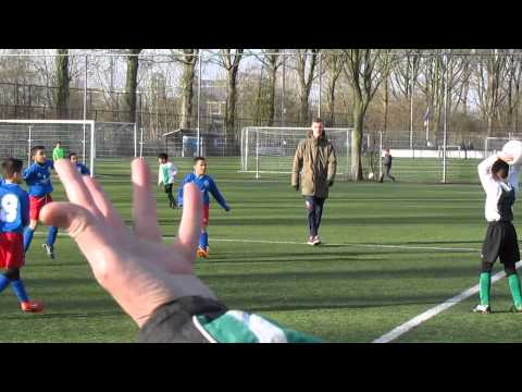 IJVV de Zwervers tegen Overmaas F1 op 24-01-2015