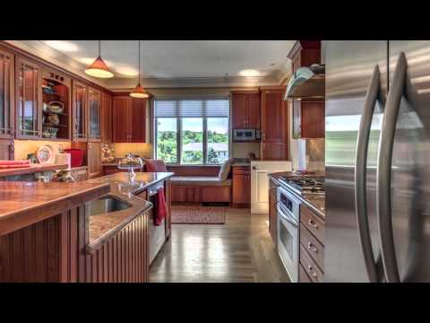 4 Hoosic Dr, Canton MA - Renee Roberts - Tel 781-727-3054