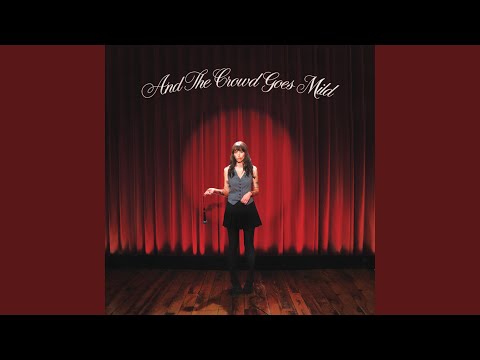 Miniatura de And the crowd goes mild