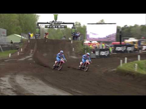 Gautier Paulin passes Evgeny Bobryshev MXGP of Europe 2015 - motocross