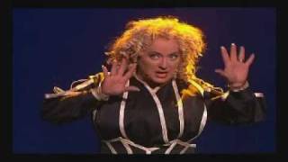 Karin Bloemen - Queen Bee (cover Barbra Streisand)