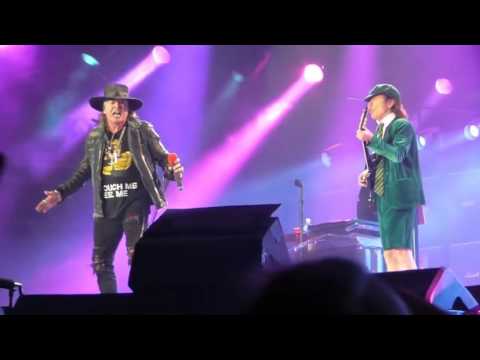 AC DC SHOOT TO THRILL Rock Or Bust  Worldtour  Vienna 2016