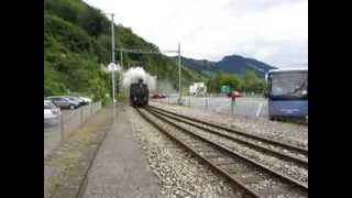 preview picture of video 'Steam Train over the Brünig Pass, Switzerland (1/5): Train Arrival in Alpnachstad'