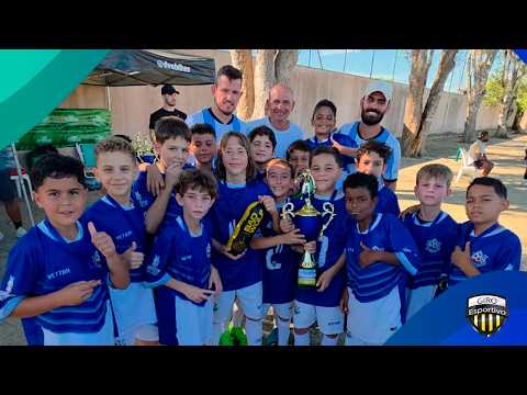 Grito de campeão! Vila Pavão supera Boa Esperança e levanta a taça no Festival Craque da Base 2026.