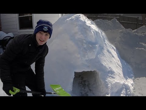 Last to Leave the Igloo Wins | That's Amazing