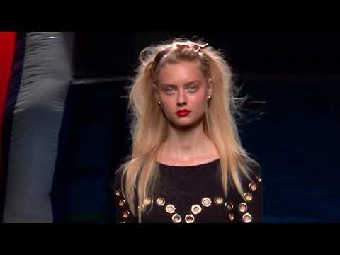 Maya Hansen, desfile Primavera Verano 2018 MBFWM - Modalia.es