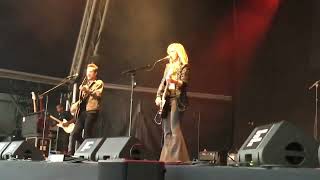 Liz Phair 6’1 Primavera Sound 2019
