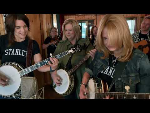 Ralph's Banjo Special - Kristin Scott Benson, Gena Britt & Alison Brown (Official Video)