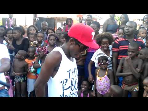 Na Mama Cuia-Maskarado Live Viana