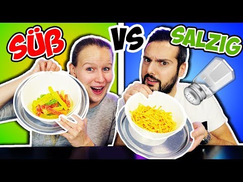 SÜß vs SALZIG CHALLENGE Kathi & Kaan essen süße & salzige SNACKS Wer hat Glück & hat cooles Essen?