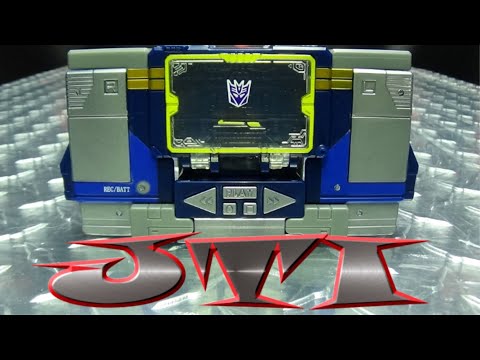 JUST TRANSFORM IT!: Netflix WFC Voyager Soundwave