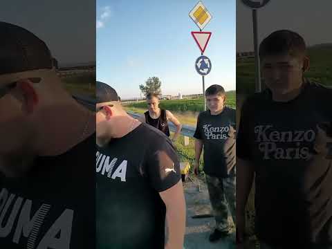 МТЗ 80 не зашёл в кольцо....