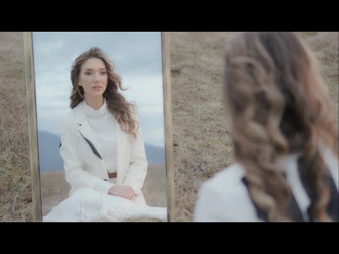 Ești mai mult - Amalia Preda