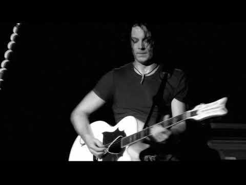 Videoclip de 300 M.P.H. Torrential Outpour Blues — The White Stripes