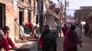preview picture of video 'NEPAL BHAKTAPUR STREETS LIVE'