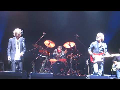 The Dire Straits Experience - Walk Of Life (live in Israel - 14.09.17)