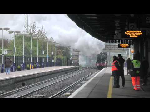 5043 storms through Didcot - The Great Britain V (Day 9) 29-04-12