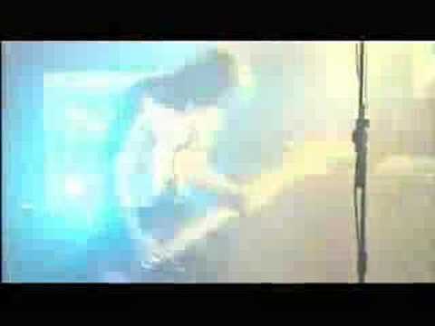 Queens of the stone age Another love song Live Dortmund 2002