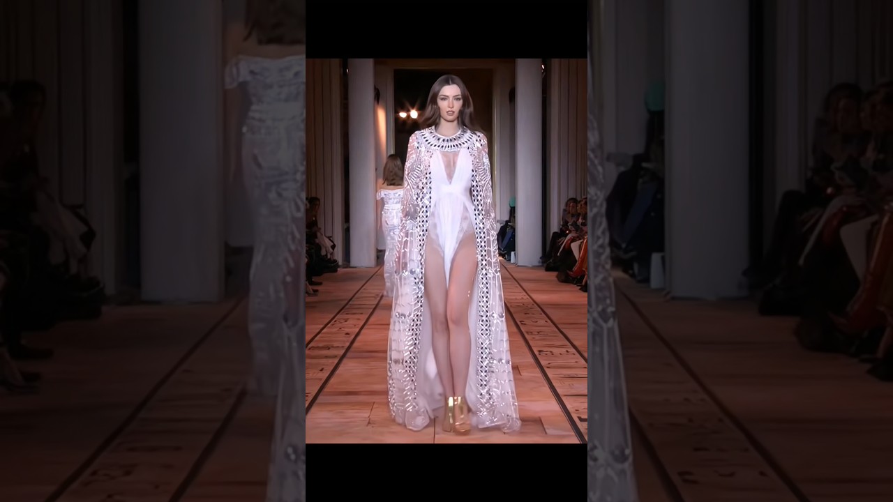 Fashion Perfection Exists 😍🔥 || Zuhair Murad Fashion Show