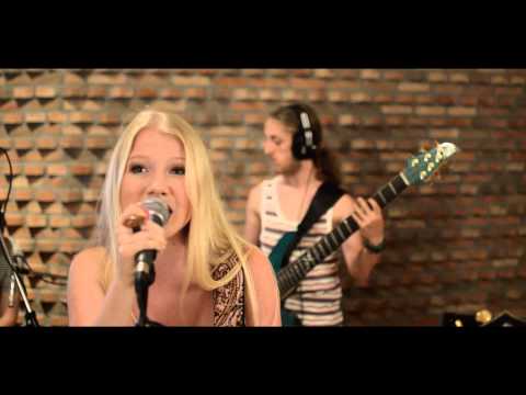 Pure Joyce - Jolene (Live Studio Dolly Parton Cover)