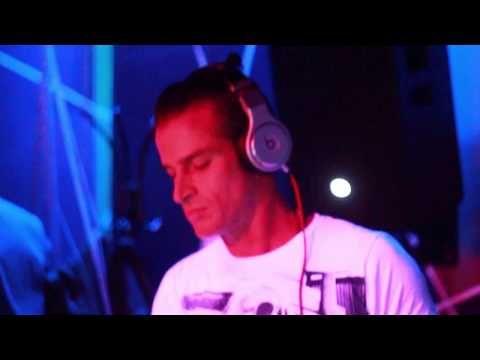 Vincent Vega & Max Magnum