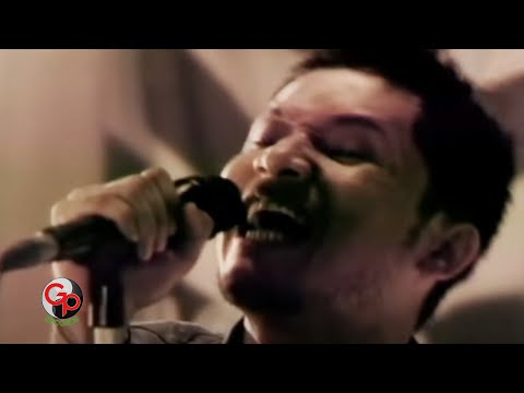 Andra And The Backbone - Jalanmu Bukan Jalanku (Official Music Video)
