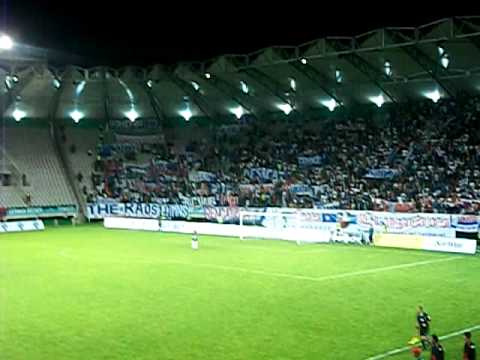 "Los Cruzados en Copa Temuco 2012" Barra: Los Cruzados • Club: Universidad Católica