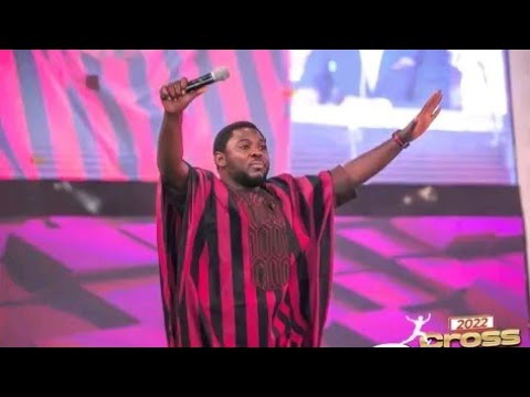 ABRAHAM AKATU LIVE MINISTRATION @ DUNAMIS CROSSOVER SERVICE