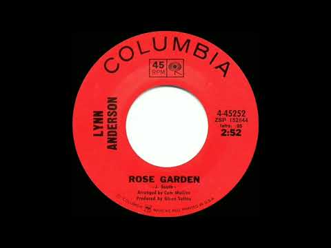 Lynn Anderson performing (I Never Promised You A) Rose Garden