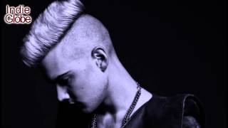 Diamond Rings | Put Me On