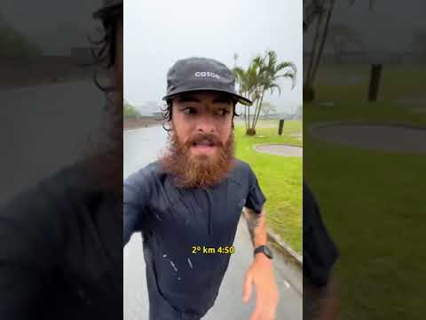 Treino de corrida na chuva #shorts